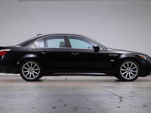 Used 2006 BMW M5 image 4