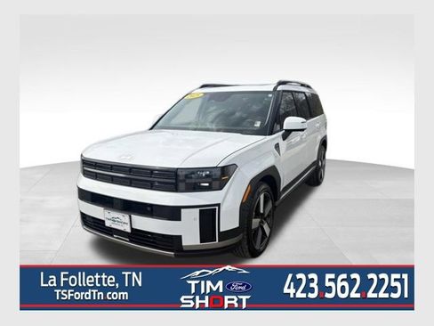 Used 2025 Hyundai Santa Fe Limited FWD image 1