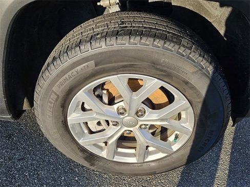 Used 2023 Jeep Grand Cherokee Limited w/ Luxury Tech Group II image 15