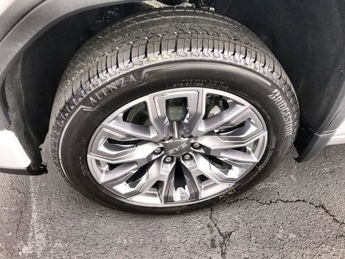 New 2026 GMC Sierra 1500 Denali AWD/4WD image 10