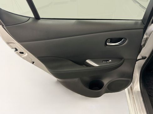 Used 2025 Nissan Leaf S FWD image 26