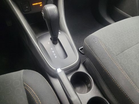 Used 2018 Chevrolet Trax LS AWD/4WD image 26