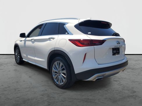 Used 2023 INFINITI QX50 Luxe FWD image 3