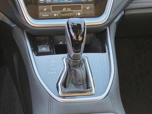 New 2025 Subaru Outback Limited image 13