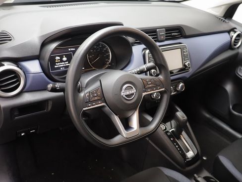 Used 2023 Nissan Versa SV w/ Trunk Package image 6