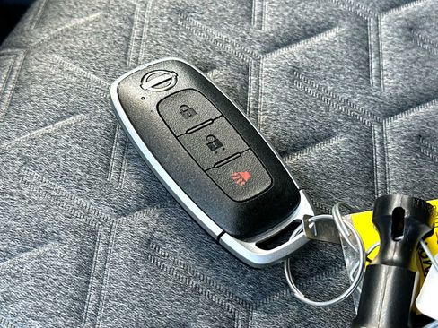 Used 2025 Nissan Kicks SV FWD image 29