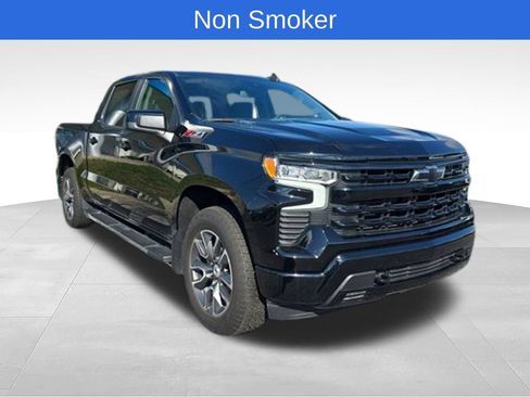 Used 2023 Chevrolet Silverado 1500 RST w/ Z71 Off-Road Package AWD/4WD image 9