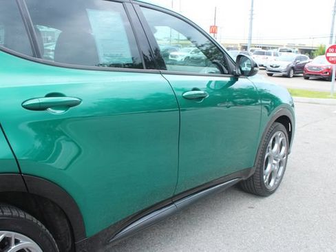 Used 2025 Alfa Romeo Tonale AWD/4WD image 47