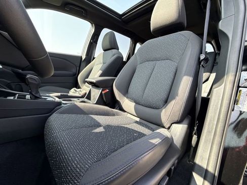 Used 2025 Subaru Forester Premium image 11