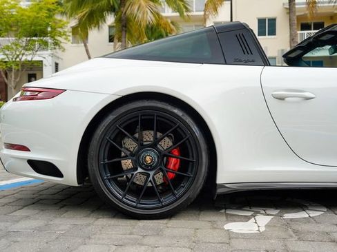 Used 2018 Porsche 911 Targa 4 GTS AWD/4WD image 31
