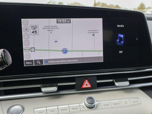 New 2026 Hyundai Elantra Limited image 3