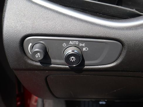 Used 2025 Chevrolet Malibu LT FWD image 15