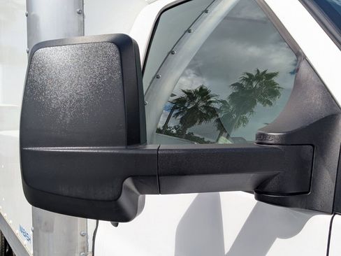 New 2025 Chevrolet Express 4500 Extended w/ Power Convenience Package image 12