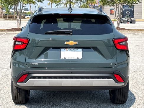 New 2026 Chevrolet Trax LT FWD image 18