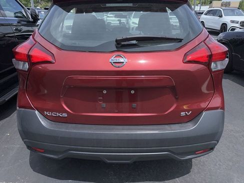 Used 2019 Nissan Kicks SV FWD image 6