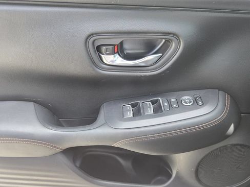 Used 2025 Honda HR-V Sport image 27