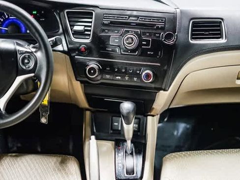 Used 2014 Honda Civic LX image 12