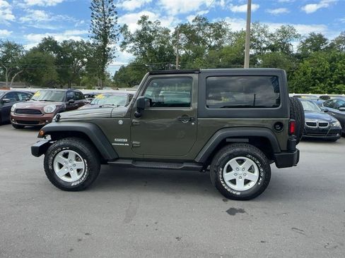 Used 2015 Jeep Wrangler Sport w/ Quick Order Package 23S AWD/4WD image 13