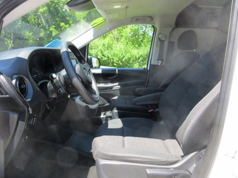 Used 2019 Mercedes-Benz Metris image 34