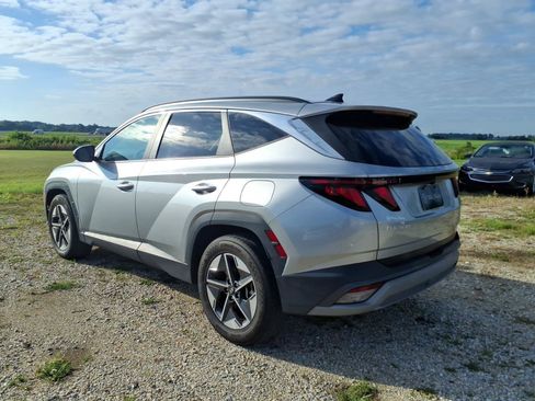 Used 2025 Hyundai Tucson SEL FWD image 3