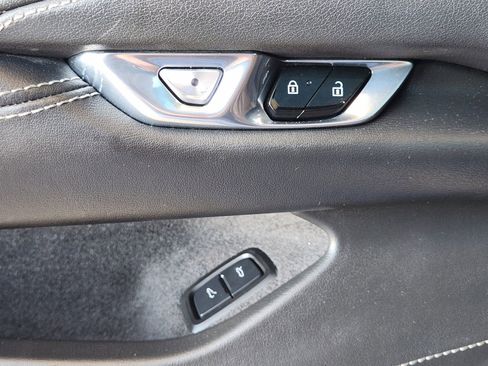 Used 2021 Chevrolet Corvette Stingray image 25