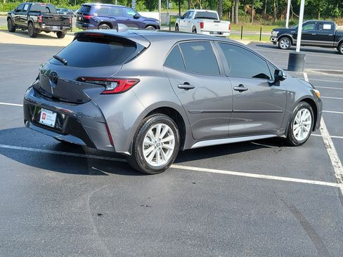 Certified 2025 Toyota Corolla SE w/ SE Package FWD image 5