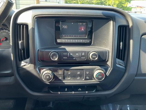 Used 2015 GMC Sierra 1500 4x4 Regular Cab w/ Sierra Convenience Package image 12