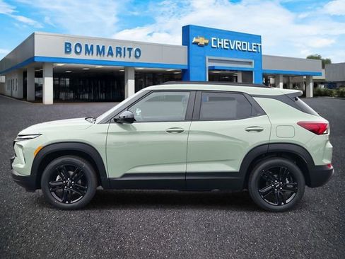 New 2026 Chevrolet TrailBlazer LT w/ Convenience Package FWD image 2