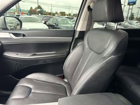 Used 2025 Hyundai Palisade SEL FWD image 15