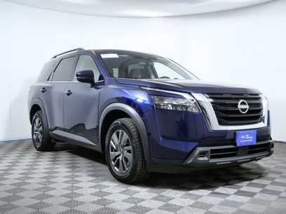 Used 2024 Nissan Pathfinder SV