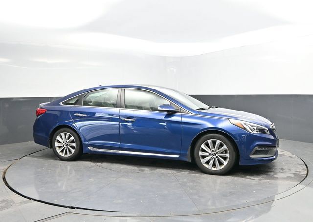 Used 2017 Hyundai Sonata Sport w/ Value Edition Package 02 FWD image 3
