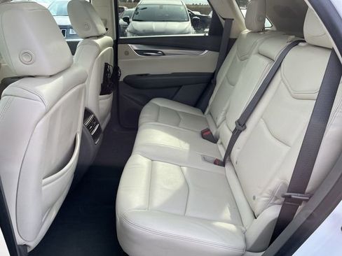 Used 2017 Cadillac XT5 Premium Luxury image 27