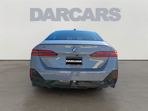 Used 2025 BMW 530i xDrive w/ M Sport Package image 5