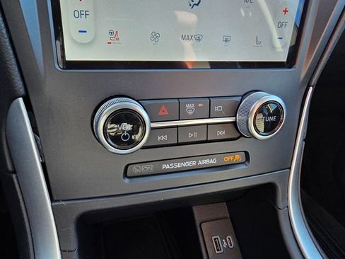 Used 2023 Ford Edge SEL w/ Convenience Package image 24