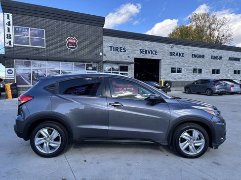 Used 2019 Honda HR-V EX-L image 2