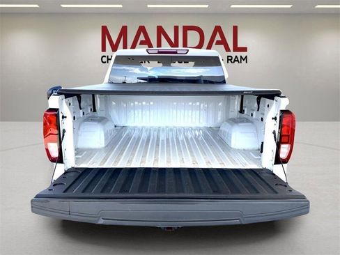 Used 2023 GMC Sierra 1500 Elevation image 21