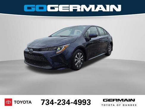 Used 2022 Toyota Corolla LE FWD image 1