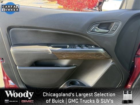 Used 2018 GMC Canyon Denali image 12