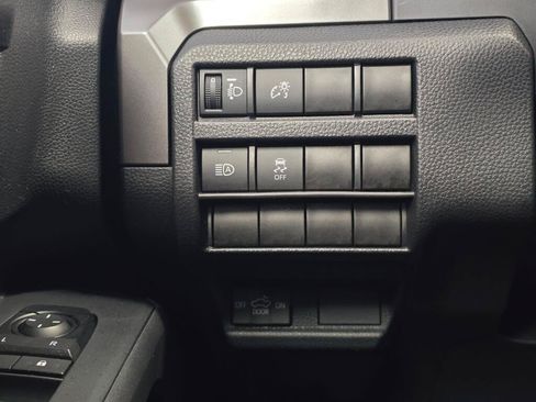 Used 2024 Toyota Tacoma TRD Off-Road AWD/4WD image 24