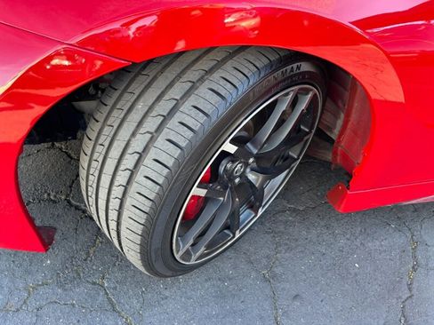 Used 2017 Nissan 370Z NISMO RWD image 17