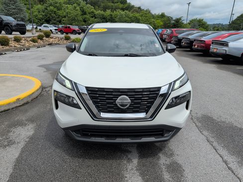 Used 2021 Nissan Rogue S FWD image 3