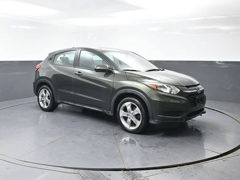 Used 2018 Honda HR-V LX image 4