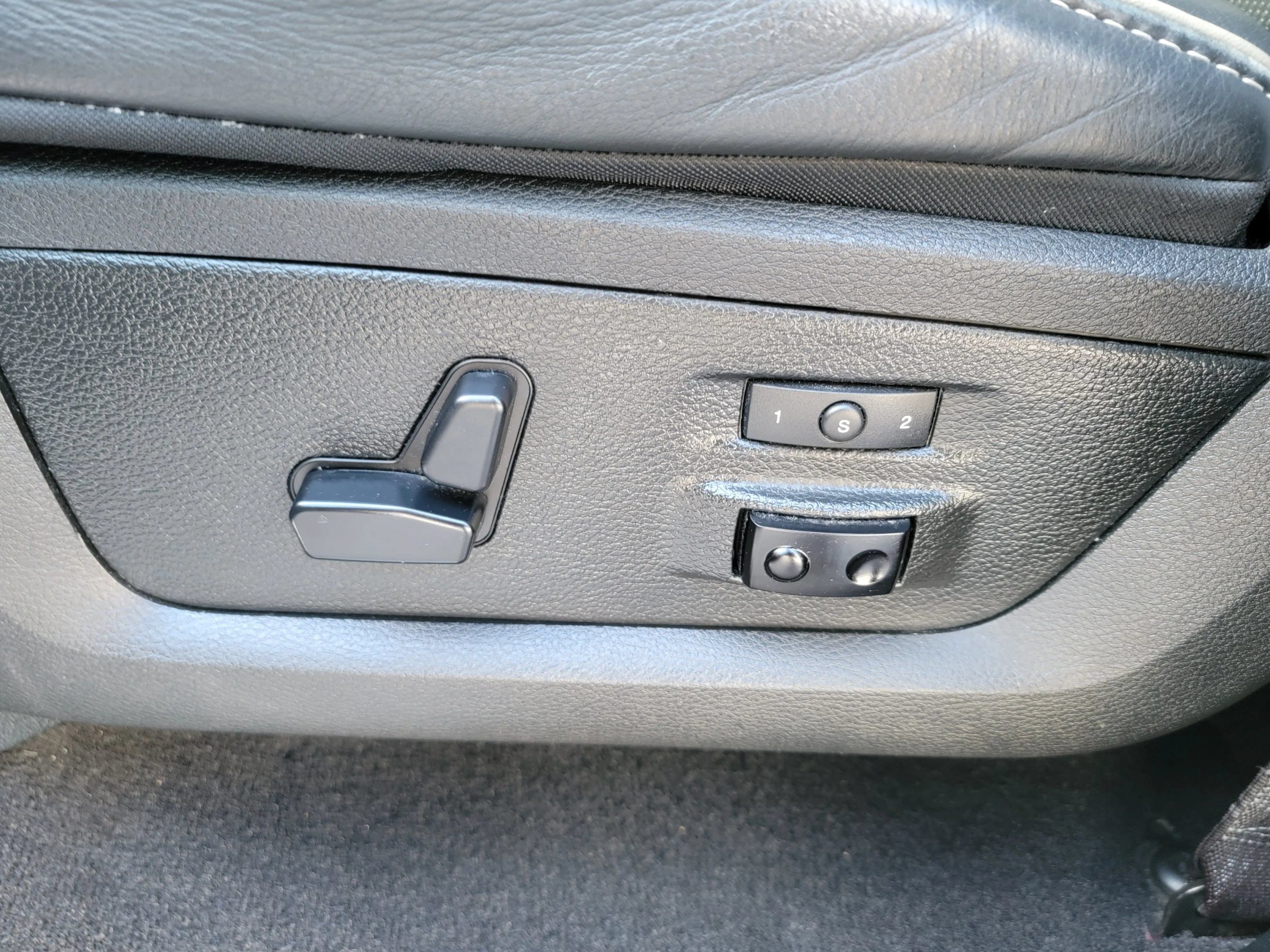 Used 2018 RAM 1500 Limited AWD/4WD image 14