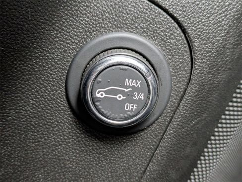 Used 2018 GMC Acadia SLE image 35