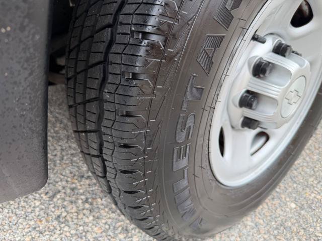 Used 2015 Chevrolet Express 2500 RWD image 43