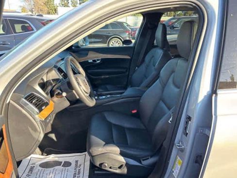 Used 2024 Volvo XC90 T8 Plus image 4