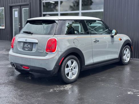 Used 2015 MINI Cooper 2-Door Hardtop FWD image 8