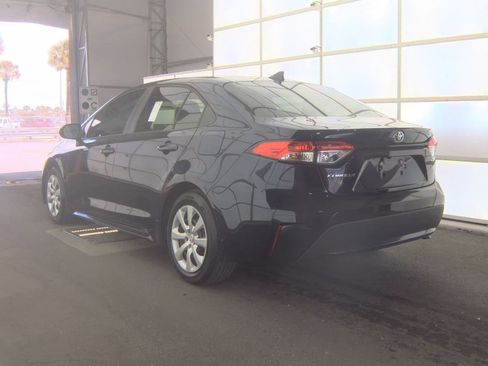 Used 2020 Toyota Corolla LE FWD image 8