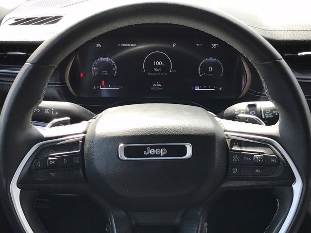 Used 2023 Jeep Grand Cherokee Limited AWD/4WD image 8