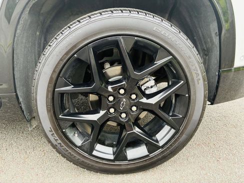 Used 2024 Chevrolet Traverse RS image 50